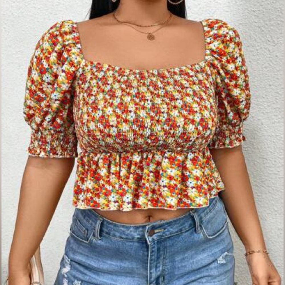 SHEIN Multicolor Floral Smocked Puff Sleeve Blouse